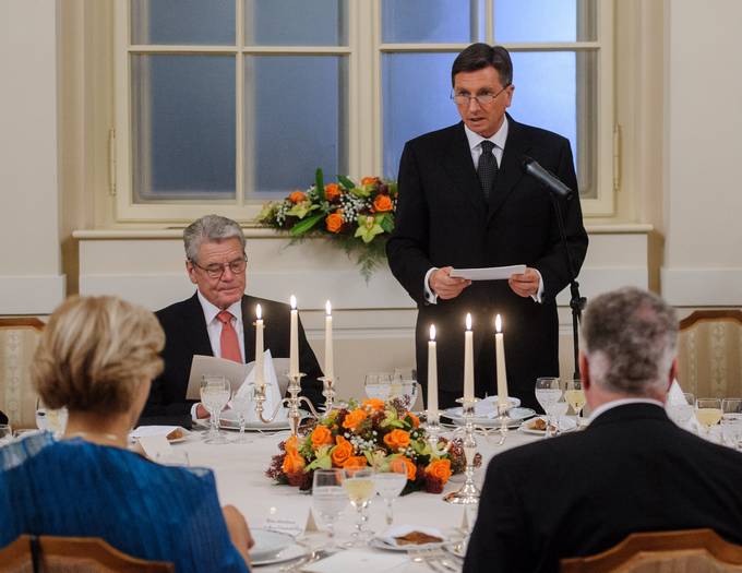 Sveana veerja, ki jo je v ast predsednika Zvezne republike Nemije Joachima Gaucka gostil slovenski predsednik Pahor